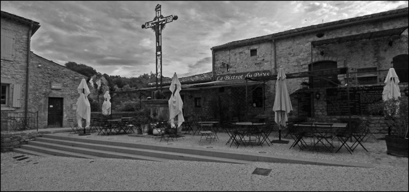 bistro.jpg