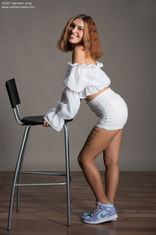 lara_l_210929_063.jpg