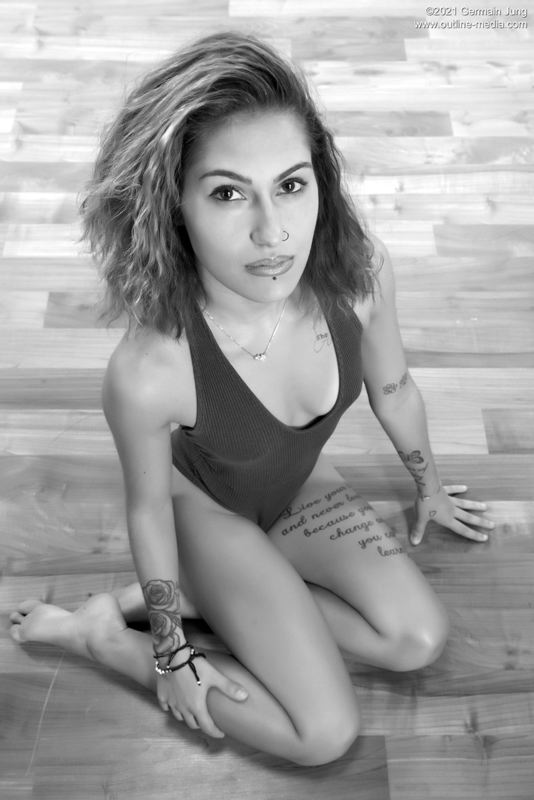 lara_l_210929_140.jpg